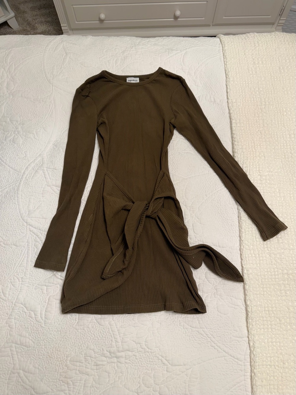 superdown Olive Ribbed Long-Sleeve Tie-Waist Dress